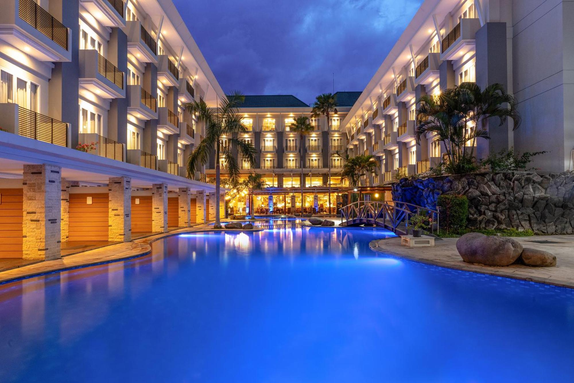 Swiss-Belhotel Danum Паланкарая Екстер'єр фото